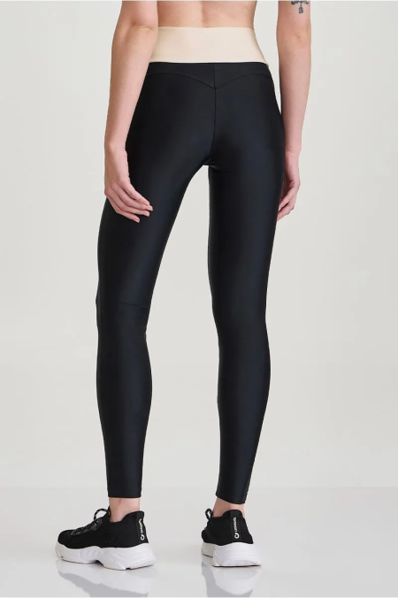LEGGING ATLETIKA COM EMPINA BUMBUM PRETO - Imagem 2