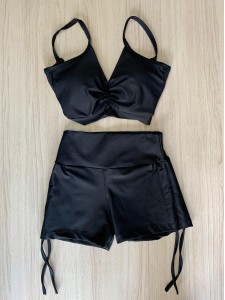 Conjunto top/short com corda lateral