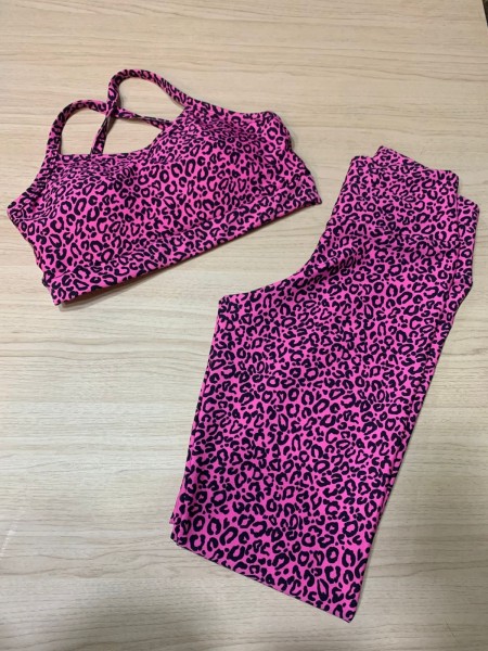 Conjunto top/legging estampado