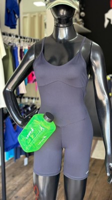 MACAQUINHO LIMIT PRETO DETALHES NAS COSTAS GG